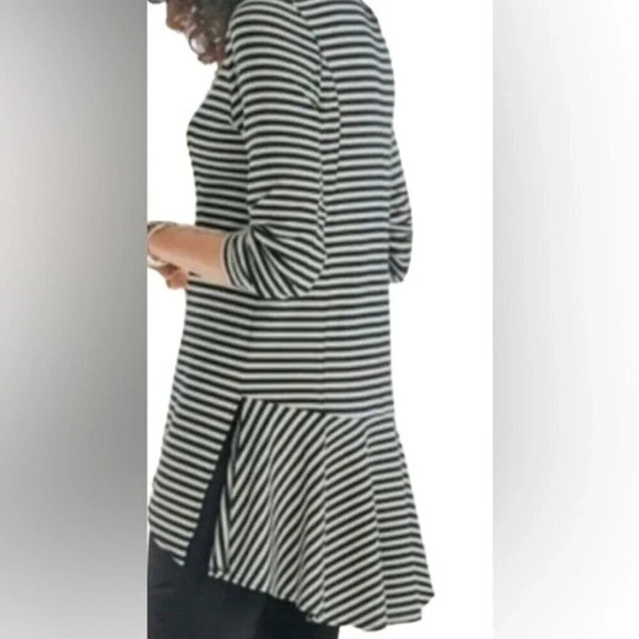 Soft Surroundings Calista jacket with a cascading ruffle on the back, size Large - Picture 5 of 5